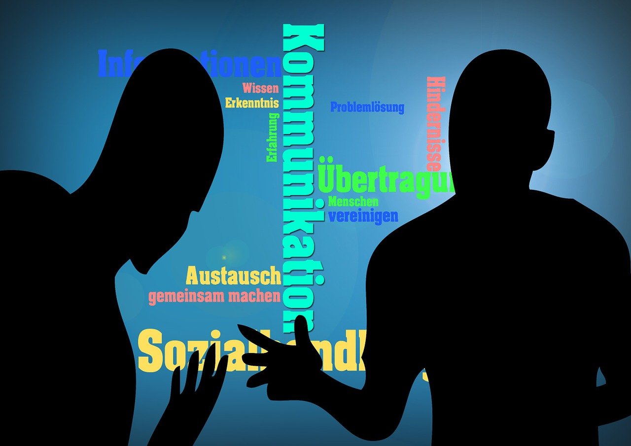 《健忘村》影视解说,如何理解其深层含义?为何备受争议? 《健忘村》影视解说,如何理解其深层含义?为何备受争议?