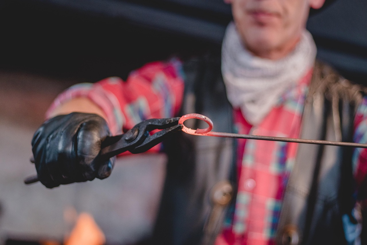 《冰雪尖刀连》影视解说，深度解析与情感共鸣如何？