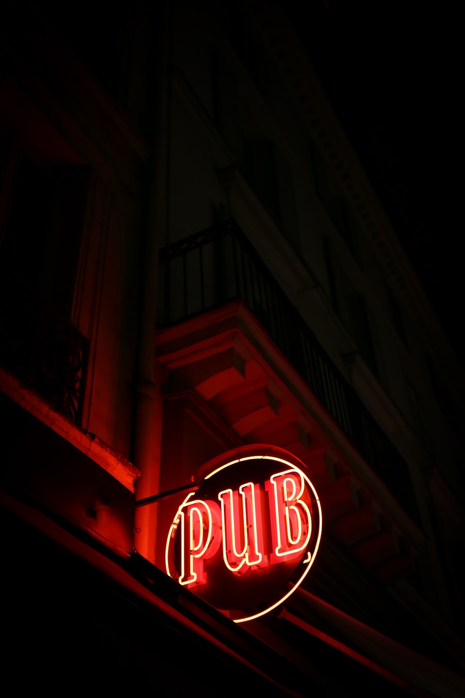 《红色辣椒》影评,情感深刻吗?电影制作精良吗?深度解析! 《红色辣椒》影评,情感深刻吗?电影制作精良吗?深度解析!