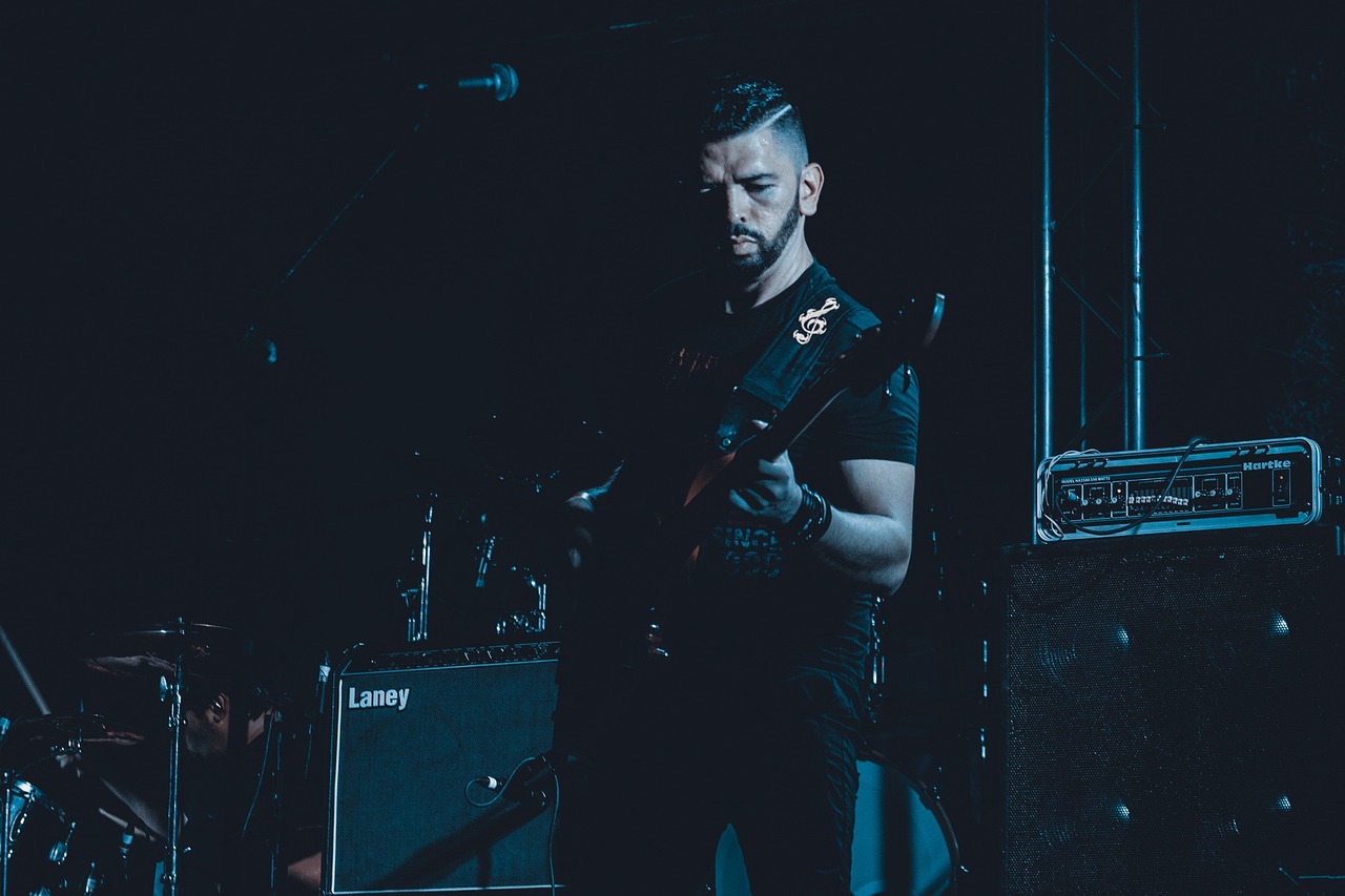 《新家法》影评:电影的艺术魅力探讨,观众评价如何? 《新家法》影评:电影的艺术魅力探讨,观众评价如何?